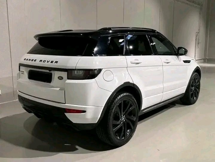 Range Rover Evoque – Image 9