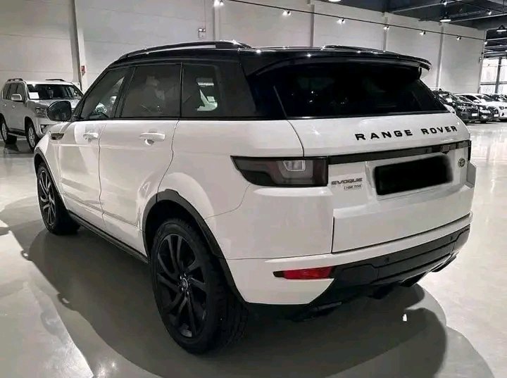 Range Rover Evoque – Image 16