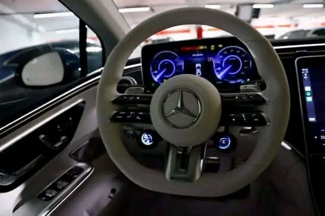 Mercedes-Benz EQE 43 – Image 6