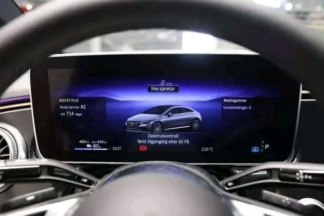 Mercedes-Benz EQE 43 – Image 19