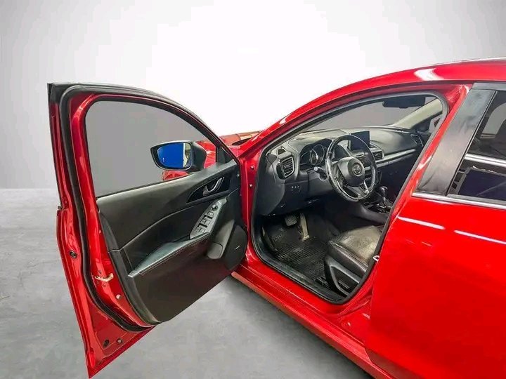 Mazda 3 – Image 18