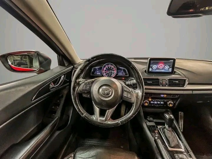 Mazda 3 – Image 15