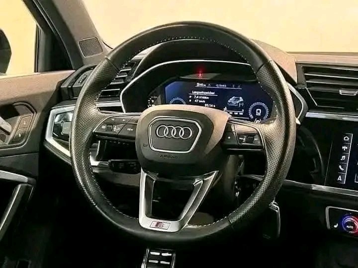 AUDI Q3 – Image 15