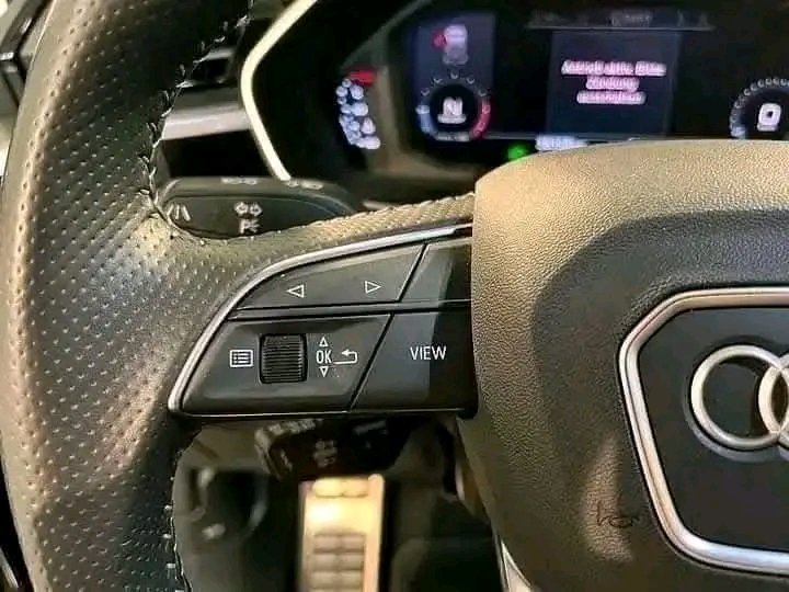 AUDI Q3 – Image 10