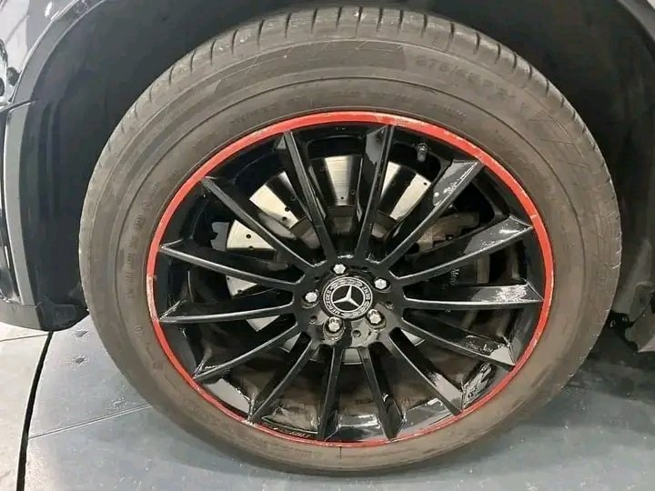 MERCEDES GLE 350DE HYBRID – Image 14