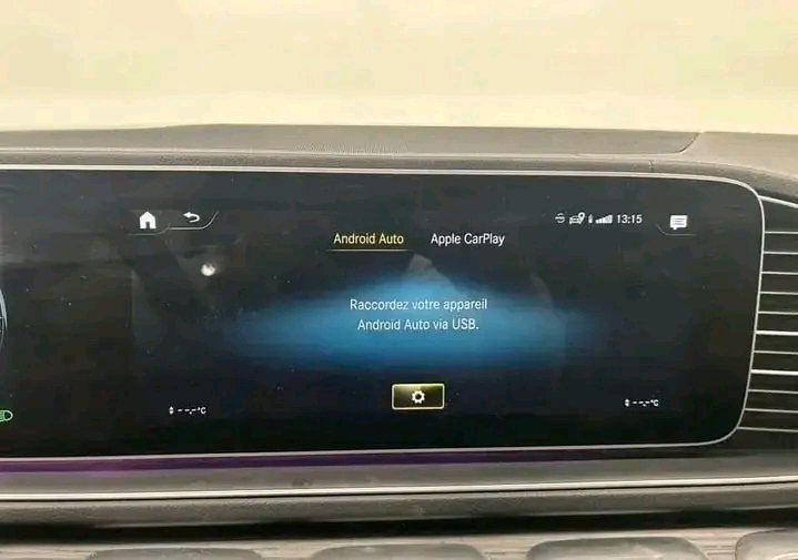 MERCEDES GLE 350DE HYBRID – Image 12