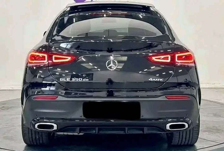 MERCEDES GLE 350DE HYBRID – Image 18