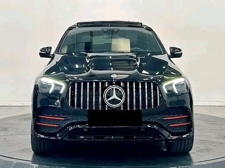 MERCEDES GLE 350DE HYBRID – Image 19