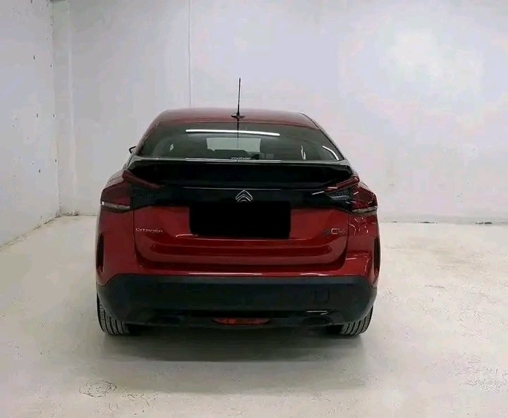 Citroen E-C4 – Image 2