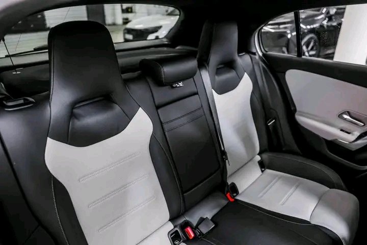 Mercedes-Benz A-Class – Image 25