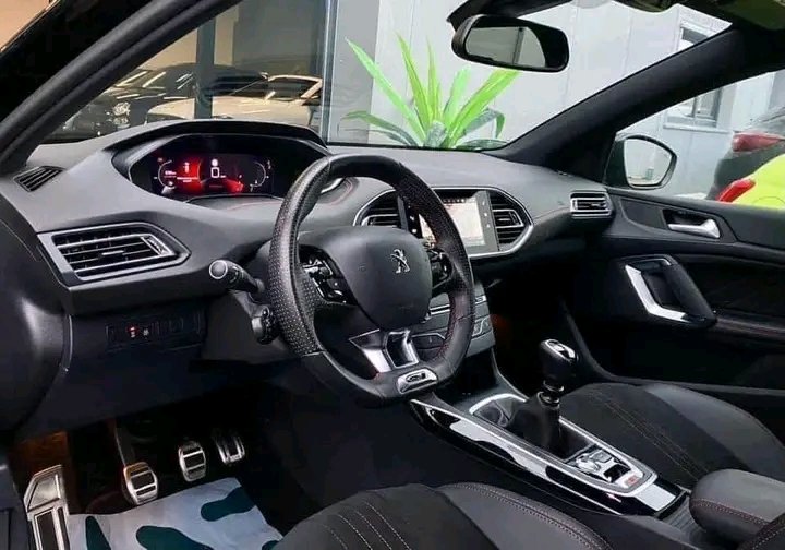 PEUGEOT 308 - GT-LINE – Image 11