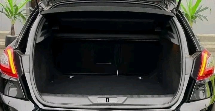 PEUGEOT 308 - GT-LINE – Image 2