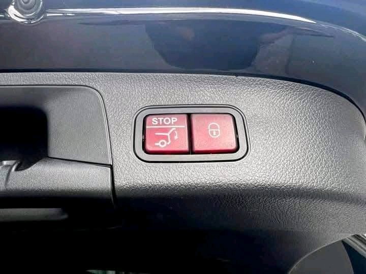 Mercedes-Benz GLA – Image 10