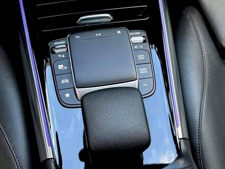 Mercedes-Benz GLA – Image 7