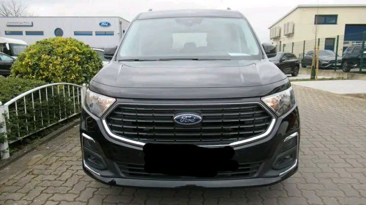 Ford Tourneo Connect Titanium L2 – Image 2