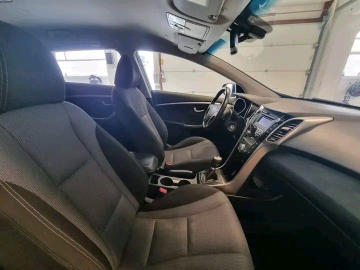 Hyundai i30 – Image 18