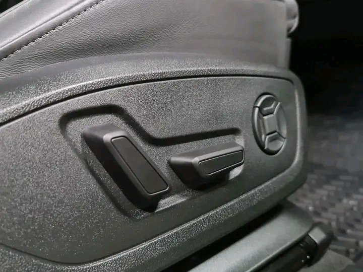 Audi RSQ3 SPORTBACK – Image 14