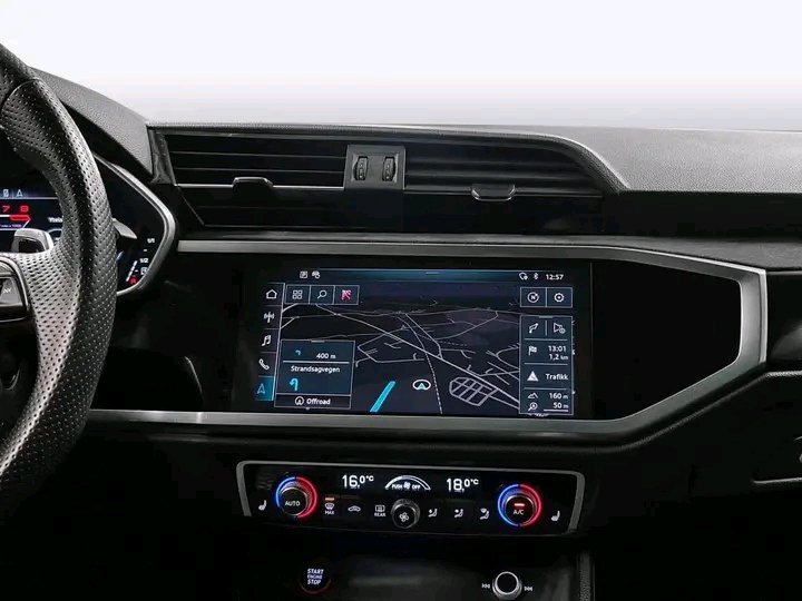 Audi RSQ3 SPORTBACK – Image 9