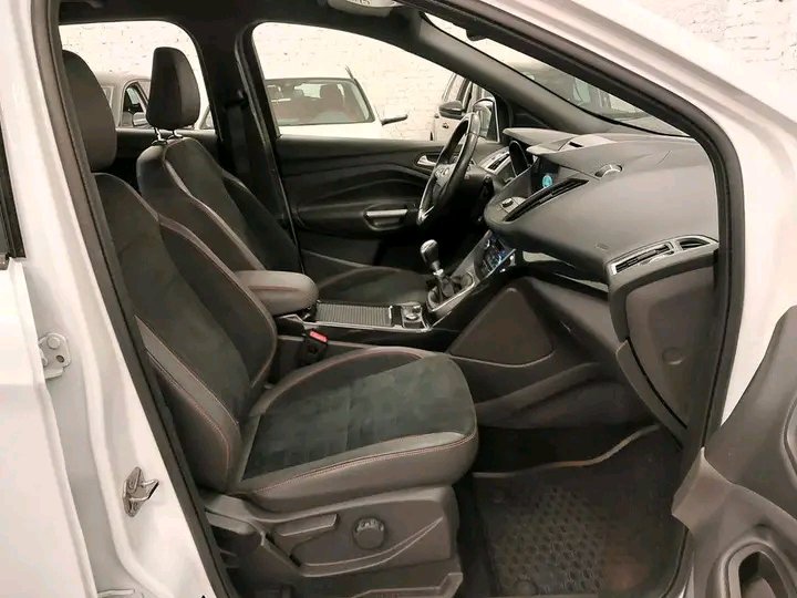 Ford Kuga – Image 10