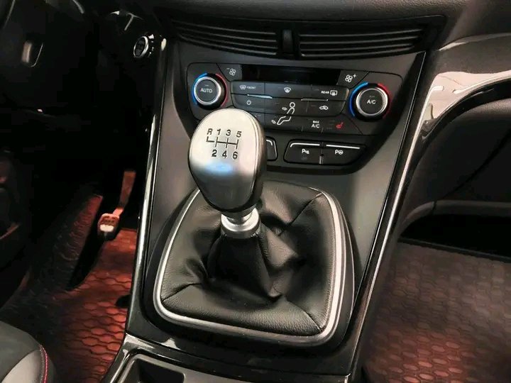 Ford Kuga – Image 7