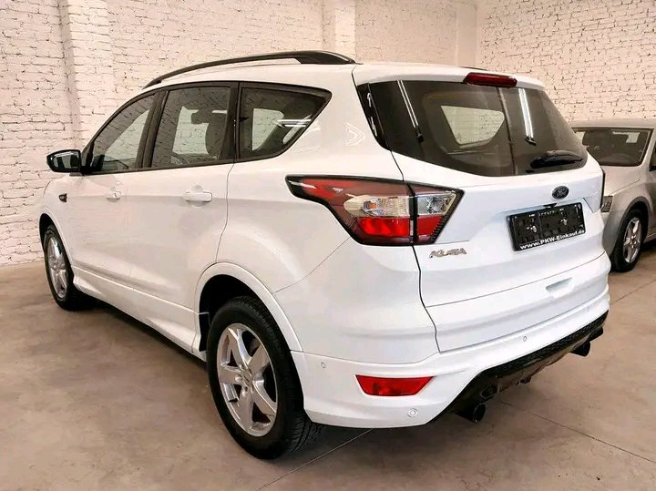 Ford Kuga – Image 27