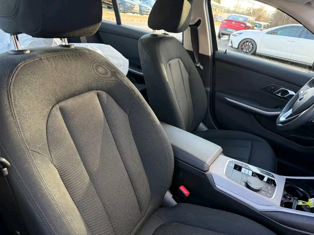 BMW 320d – Image 13