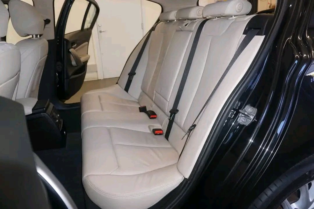 BMW 1 Series 2.0 β Image 20