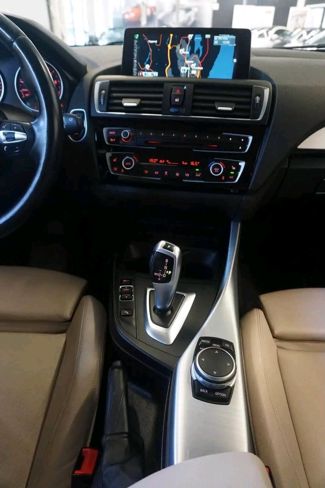 BMW 1 Series 2.0 β Image 45