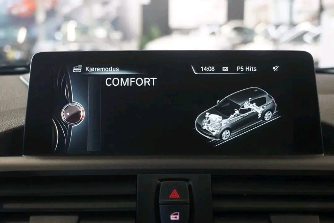 BMW 1 Series 2.0 β Image 23