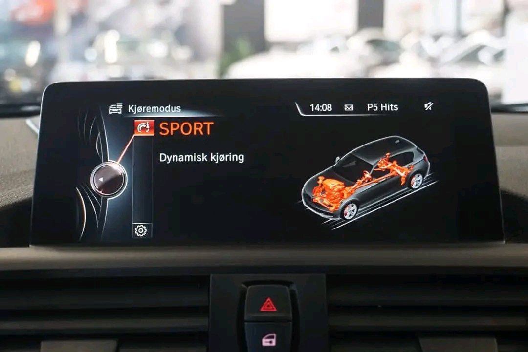 BMW 1 Series 2.0 β Image 33