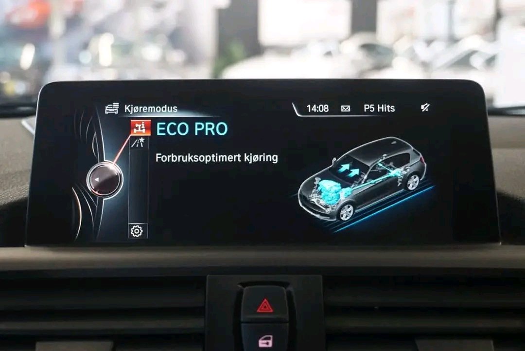 BMW 1 Series 2.0 β Image 13